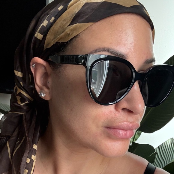 Fendi Black Bold Sunglasses Contemporary Design main image 5